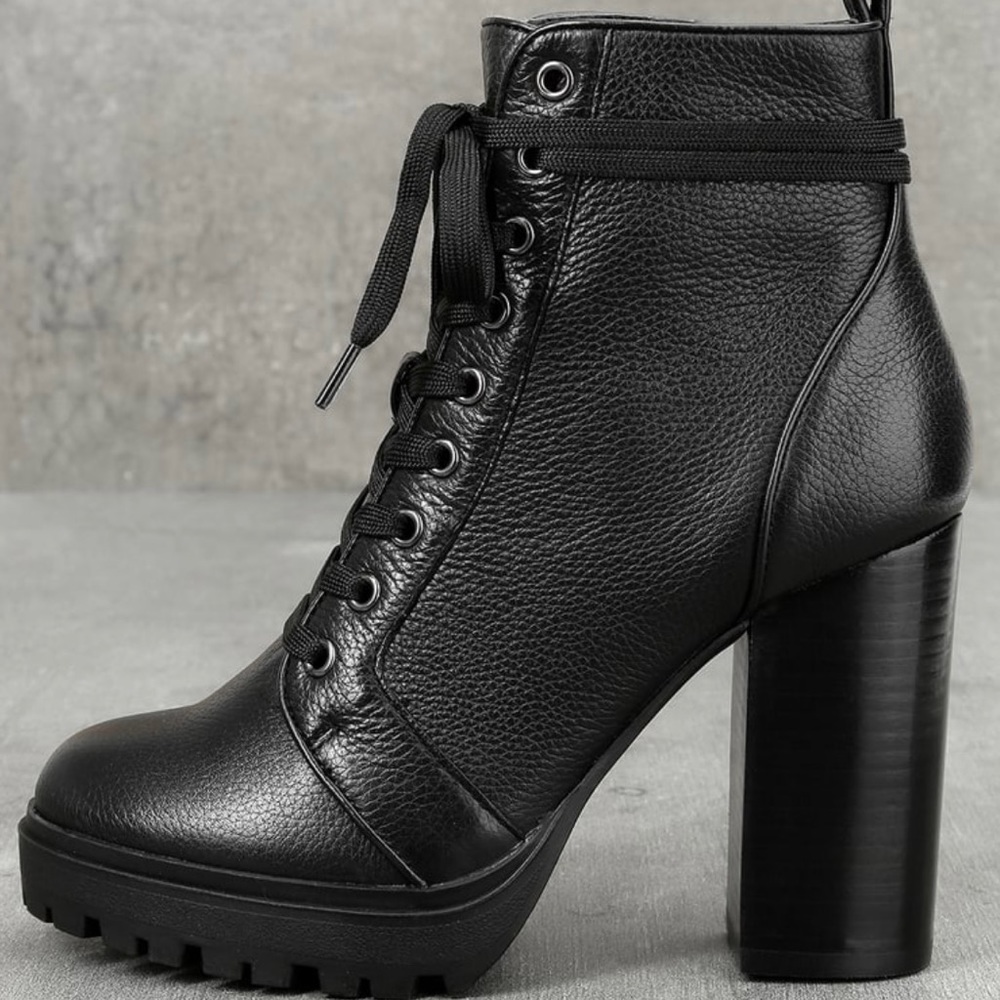 Laurie Steve Madden Boots